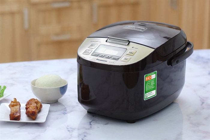 Nồi cơm điện tử Panasonic 1.8 lít SR-ZS185TRAM Màu Nâu