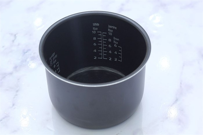 Nồi cơm điện tử Panasonic 1.8 lít SR-ZE185WRAM Màu Trắng