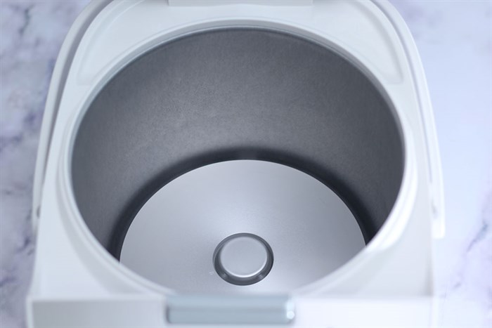 Nồi cơm điện tử Panasonic 1.8 lít SR-ZE185WRAM Màu Trắng