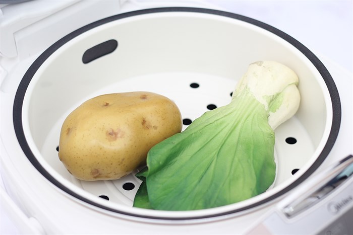 Nồi cơm điện tử Midea 1.8 lít MB-FS5018 Màu Trắng - Hồng