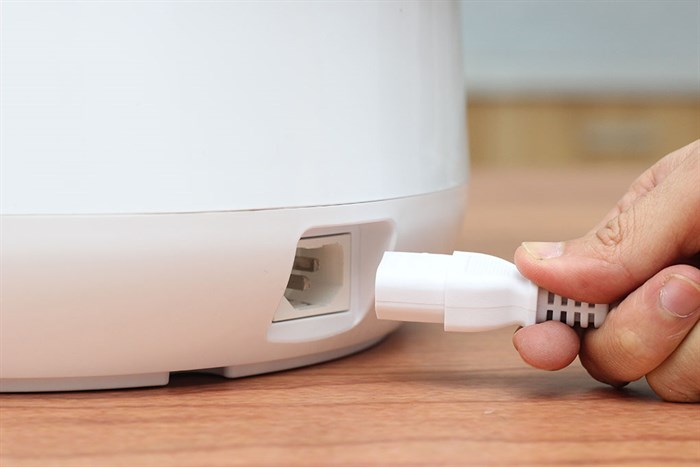 Nồi cơm điện Electrolux 1.8 lít ERC6603W Màu Trắng