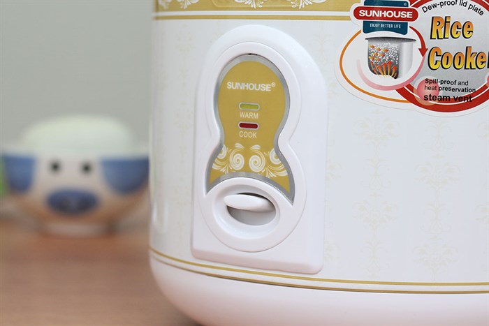 Nồi cơm điện Sunhouse 1.2 lít SH8215 Màu Vàng
