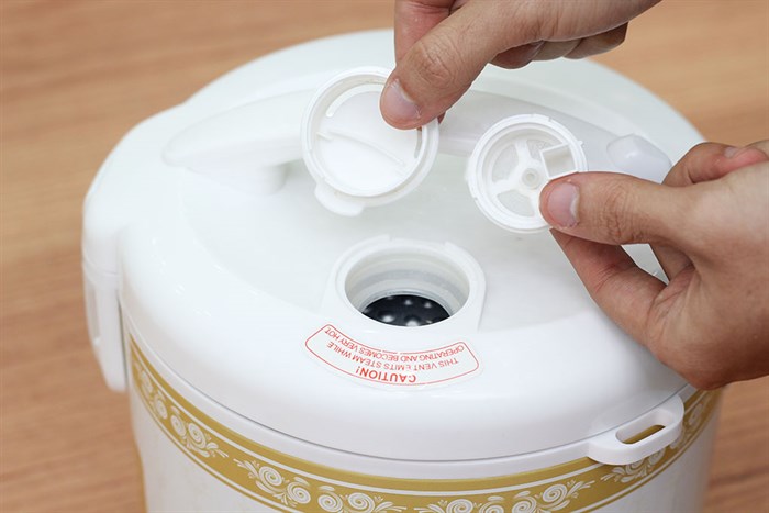 Nồi cơm điện Sunhouse 1.2 lít SH8215 Màu Vàng