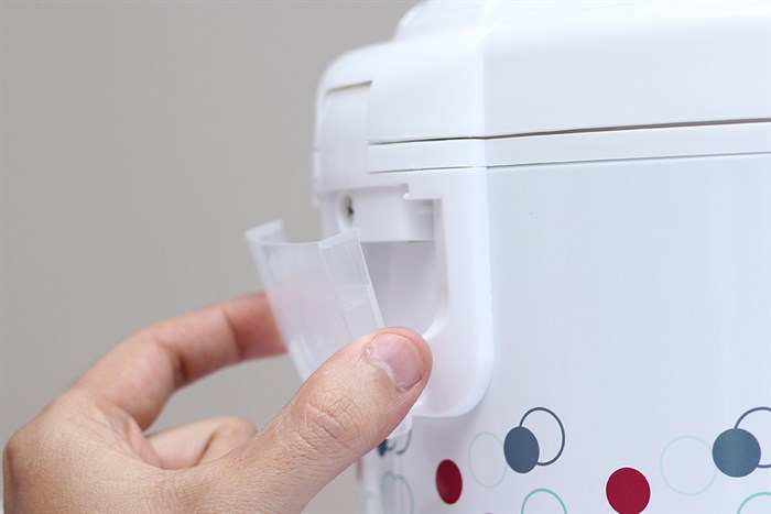 Nồi cơm điện Delites 1.8 lít NCG1801-02 Màu Trắng