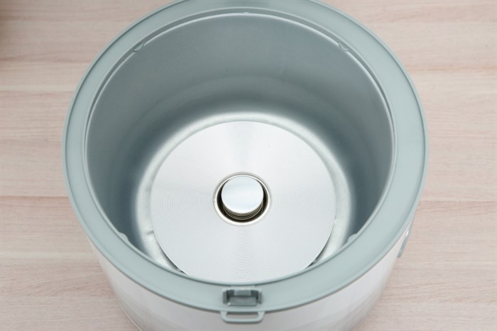 Nồi cơm nắp gài Sunhouse 1.8 lít SHD8602 Màu Trắng