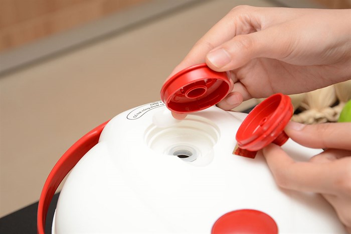 Nồi cơm điện Happycook 0.6 lít HC-60 Đỏ Màu Trắng - Đỏ