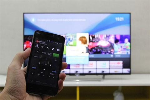 Điều khiển tivi bằng điện thoại nhờ ứng dụng Sony Video & TV SideView trên Android Tivi Sony 4K 55 inch KD-55X8000E/S