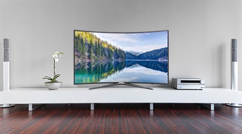 Thiết kế sang trọng, tinh tế trên Smart Tivi Cong Samsung 49 inch UA49M6303