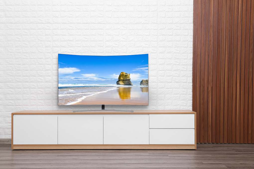 Smart Tivi Cong QLED Samsung 4K 55 inch QA55Q8CN