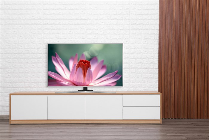 Smart Tivi Samsung 4K 50 inch UA50RU7400 Màu Đen