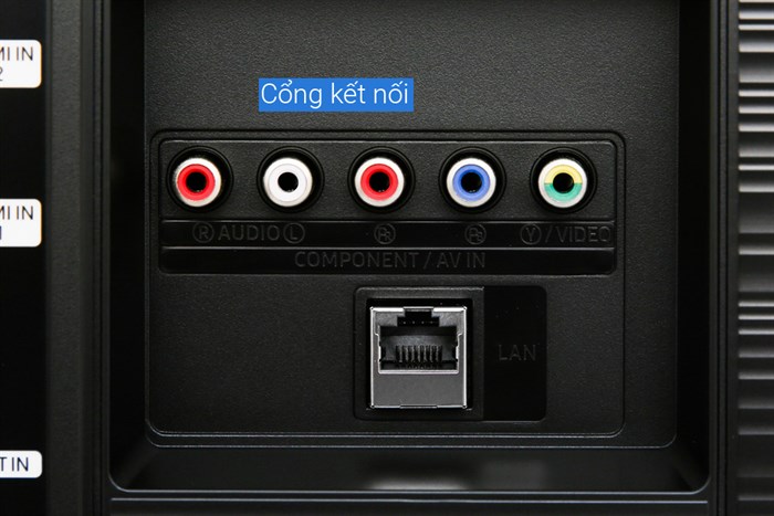 Smart Tivi Samsung 4K 50 inch UA50RU7400 Màu Đen