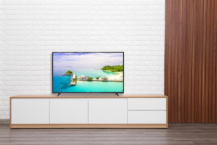 Smart Tivi LG 4K 43 inch 43UM7300PTA Màu Đen