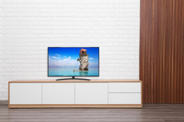 Smart Tivi LG 4K 43 inch 43UM7400PTA Màu Đen