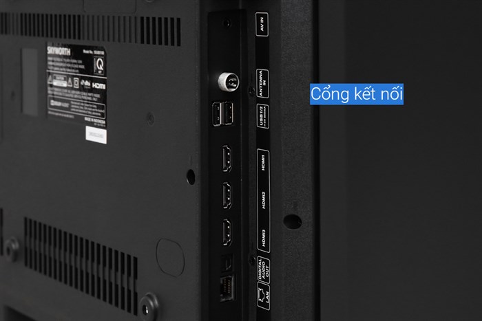 Smart Tivi Skyworth 4K 50 inch 50UB5100 Màu Đen