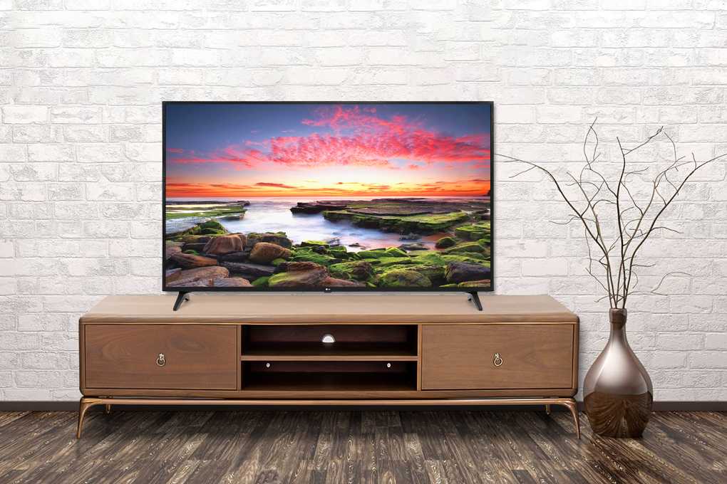 Smart Tivi LG 4K 65 inch 65UN7290PTF Màu Đen