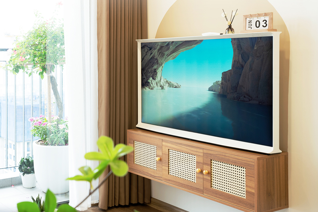 Smart Tivi Kiểu Chữ Có Chân The Serif QLED Samsung 4K 55 inch QA55LS01T