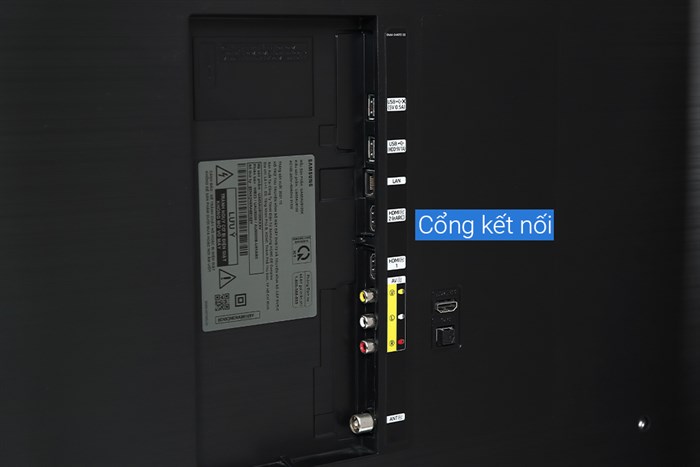 Smart Tivi Samsung 4K Crystal UHD 65 inch UA65AU8100 Màu Đen