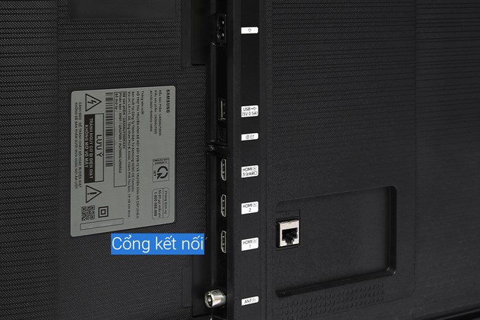 Smart Tivi Samsung 4K Crystal UHD 50 inch UA50AU7200 Màu Đen