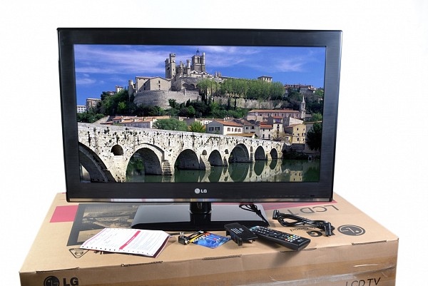 LCD LG 32CS460 32 inches HD 60Hz