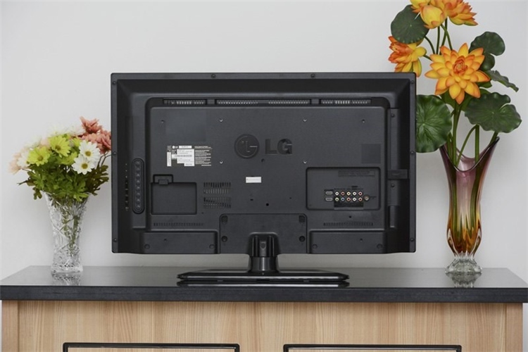 Tivi LED LG 32LN5110 32 inch Màu Đen