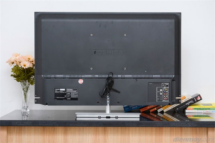 Tivi LED Toshiba 39P2300 39 inch Màu Đen