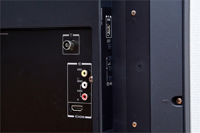 Tivi LED Toshiba 47L2450 47 inch Màu Đen