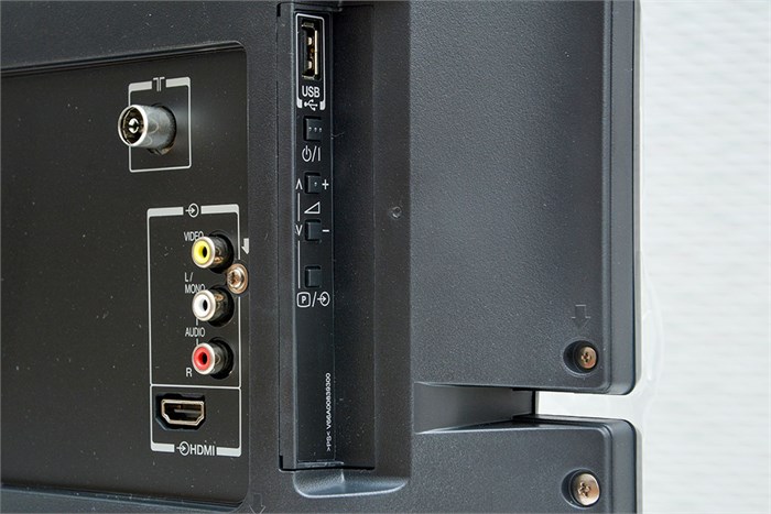 Tivi LED Toshiba 32P2400 32 inch Màu Đen