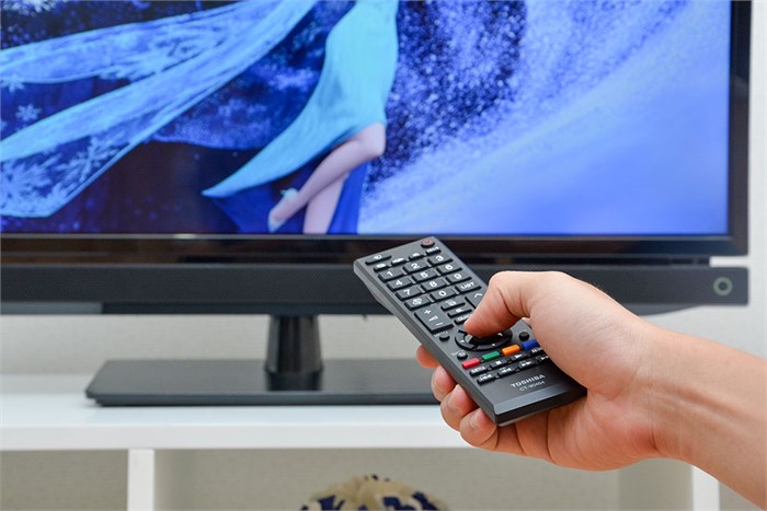 Tivi LED Toshiba 32P2400 32 inch Màu Đen