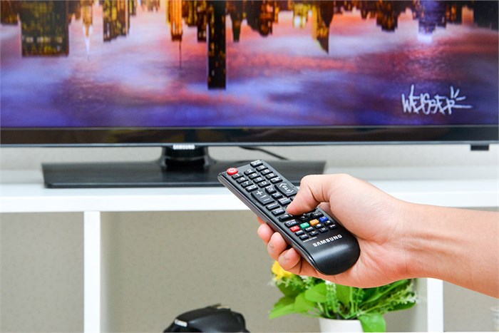 Tivi LED Samsung UA40H4200 40 inch Màu Đen