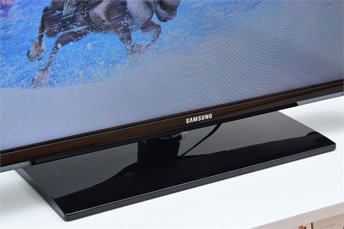 Internet Tivi Samsung 32 inch UA32H4303 Màu Đen