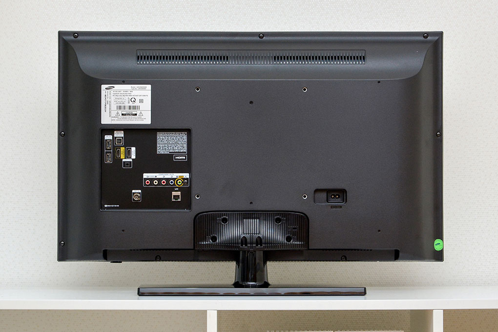 Internet Tivi Samsung 32 inch UA32H4303 Màu Đen