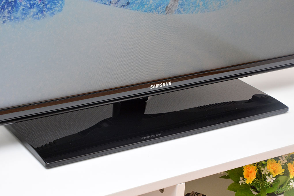 Internet Tivi LED Samsung UA40H5303 40 inch Màu Đen