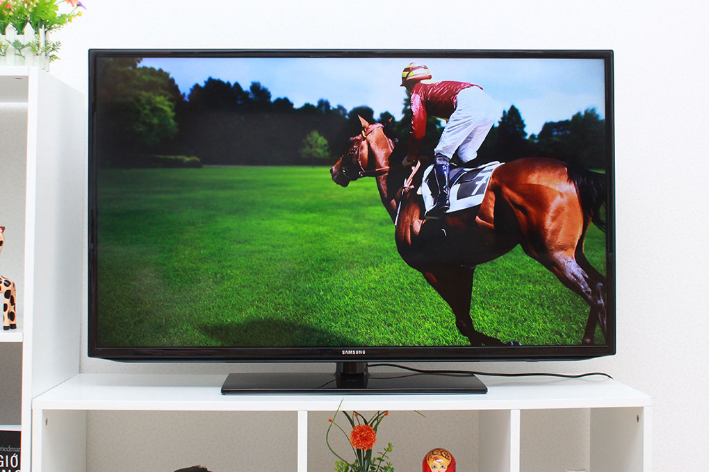 Internet Tivi LED Samsung UA46H5303 46 inch Màu Đen