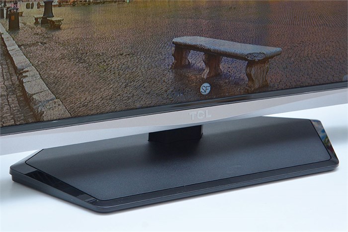 Tivi TCL 24 inch L24B2800