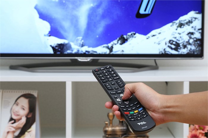 Smart Tivi 3D LED TCL L40E5700 40 inch