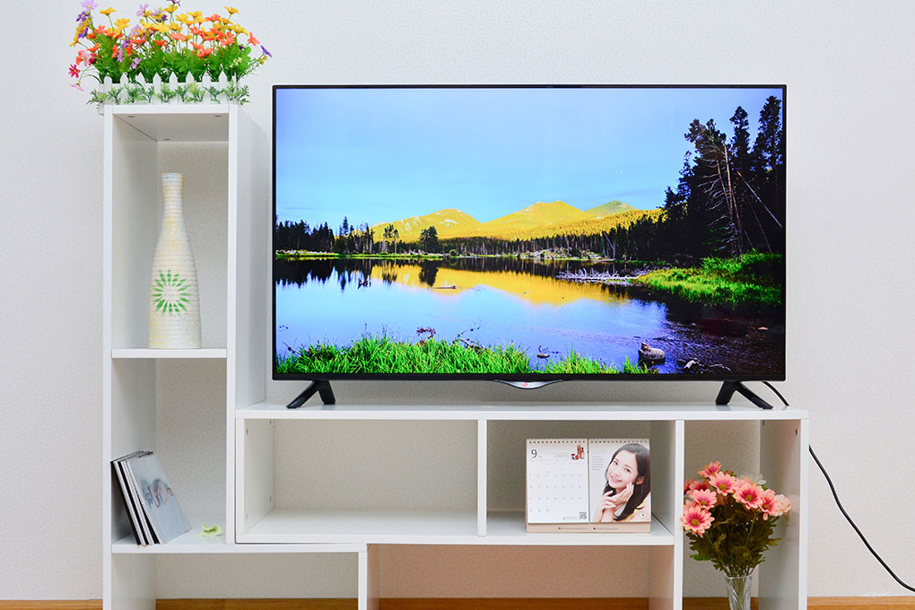 Smart Tivi LED LG 49UB820T 49 inch Màu Xám