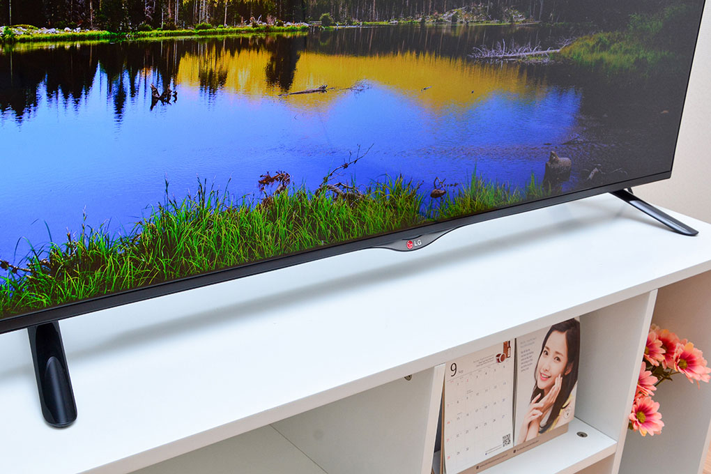 Smart Tivi LED LG 49UB820T 49 inch Màu Xám