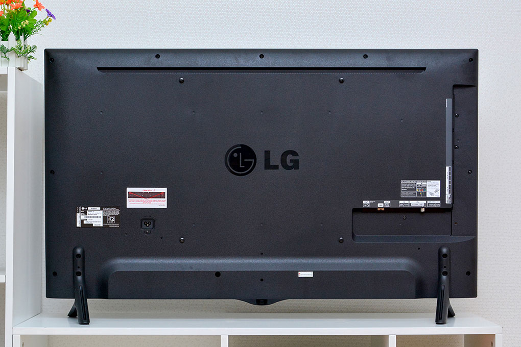 Smart Tivi LED LG 49UB820T 49 inch Màu Xám