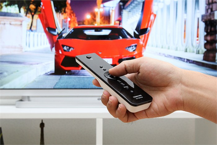 Smart Tivi LED Toshiba 40L5450 40 inch Màu Bạc