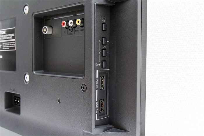 Tivi LED Toshiba 23S2400 23 inch Màu Đen