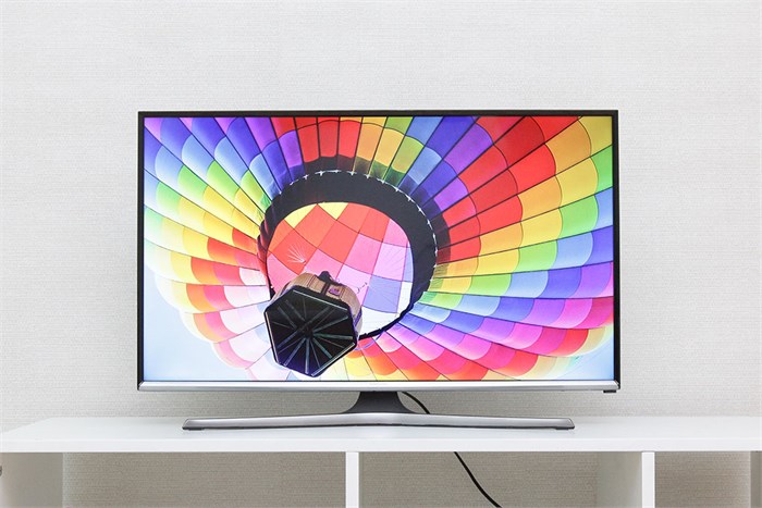 Smart Tivi Samsung 32 inch UA32J5500 Màu Xám
