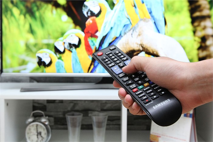 Smart Tivi Samsung 32 inch UA32J5500 Màu Xám