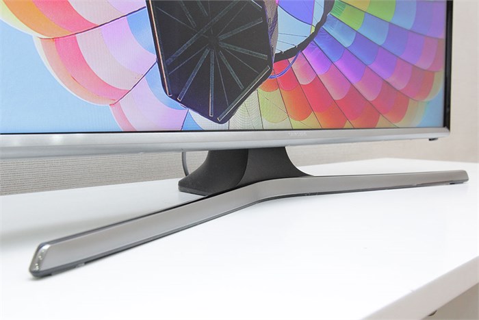 Smart Tivi Samsung 32 inch UA32J5500 Màu Xám