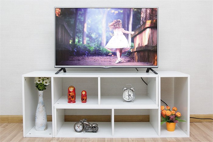 Tivi LG 42 inch 42LF550T Màu Đen