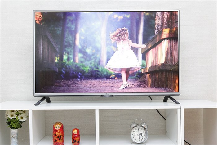 Tivi LG 42 inch 42LF550T Màu Đen