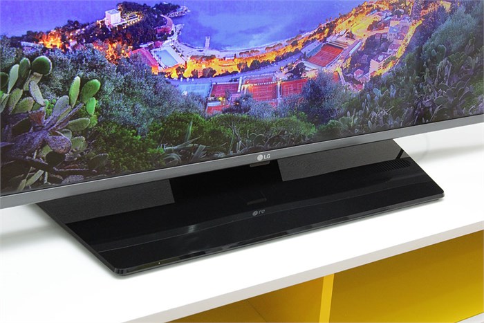 Smart Tivi LED LG 60LF630T 60 inch Màu Đen