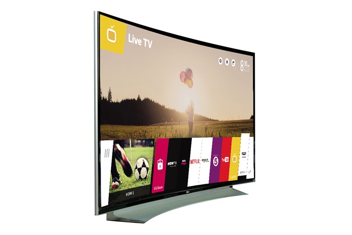 Smart Tivi Cong LG 55 inch 55UG870T Màu Đen