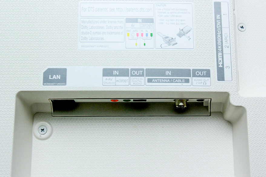 Smart Tivi Cong LG 55 inch 55UG870T Màu Đen