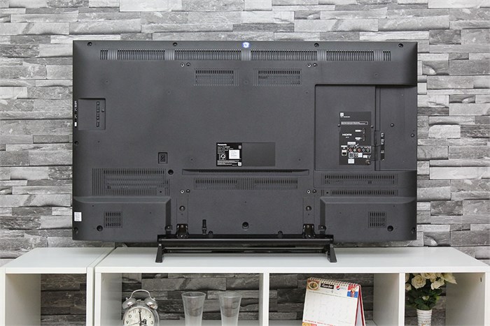 Smart Tivi Panasonic 49 inch TH-49CS630V