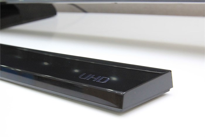 Smart Tivi LED Samsung UA60JU6400 60 inch Màu Đen